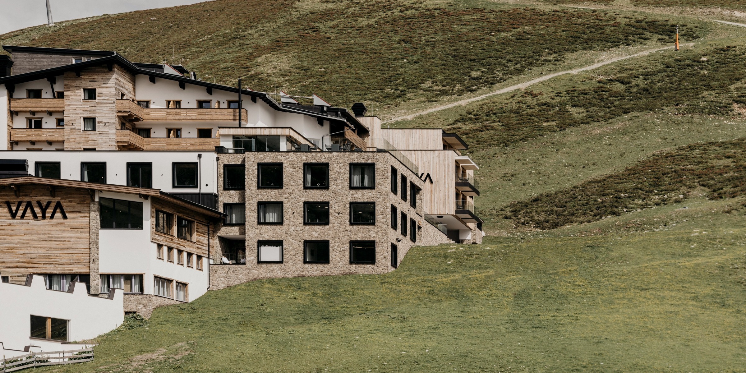 Kuscheln & Wandern in den Tiroler Bergen